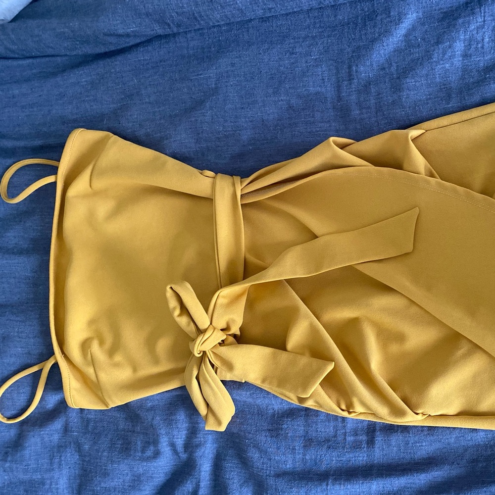Womens Windsor wrap dress, mustard size small